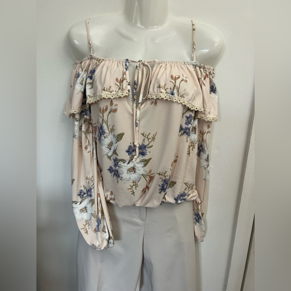 Floral Off the Shoulder Long Sleeve Blouse with Lace Trim - S/M
